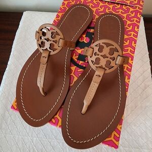 Tory Burch Gabriel, Size 8